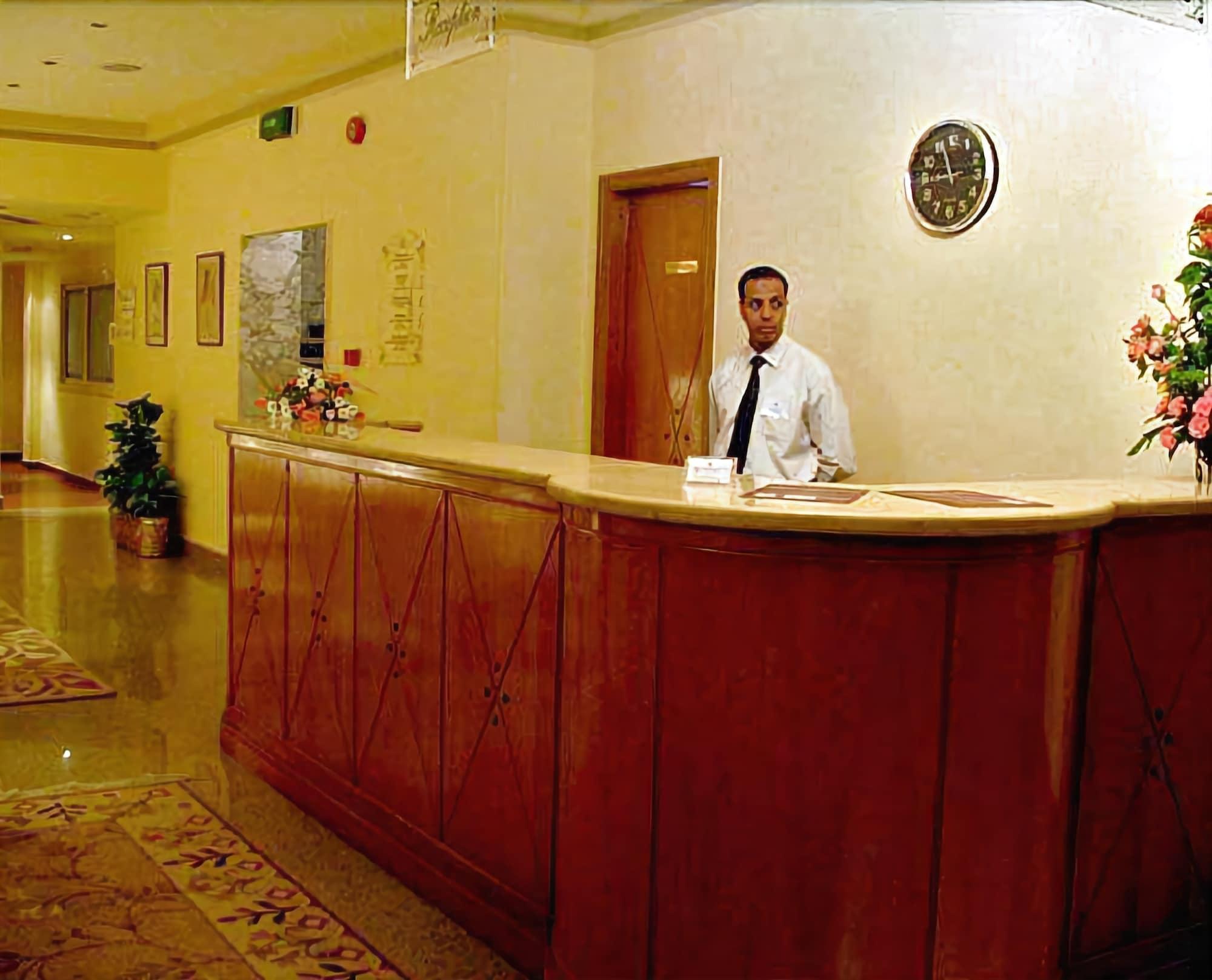 فندق ذا كارفن مصر الجديدة 3*