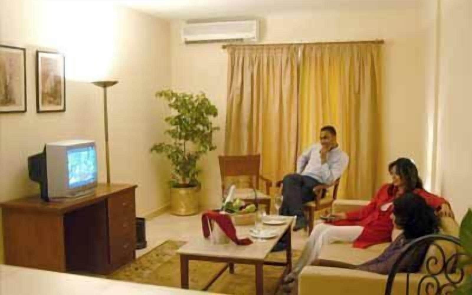 ذا كارفن مصر الجديدة فندق 3*