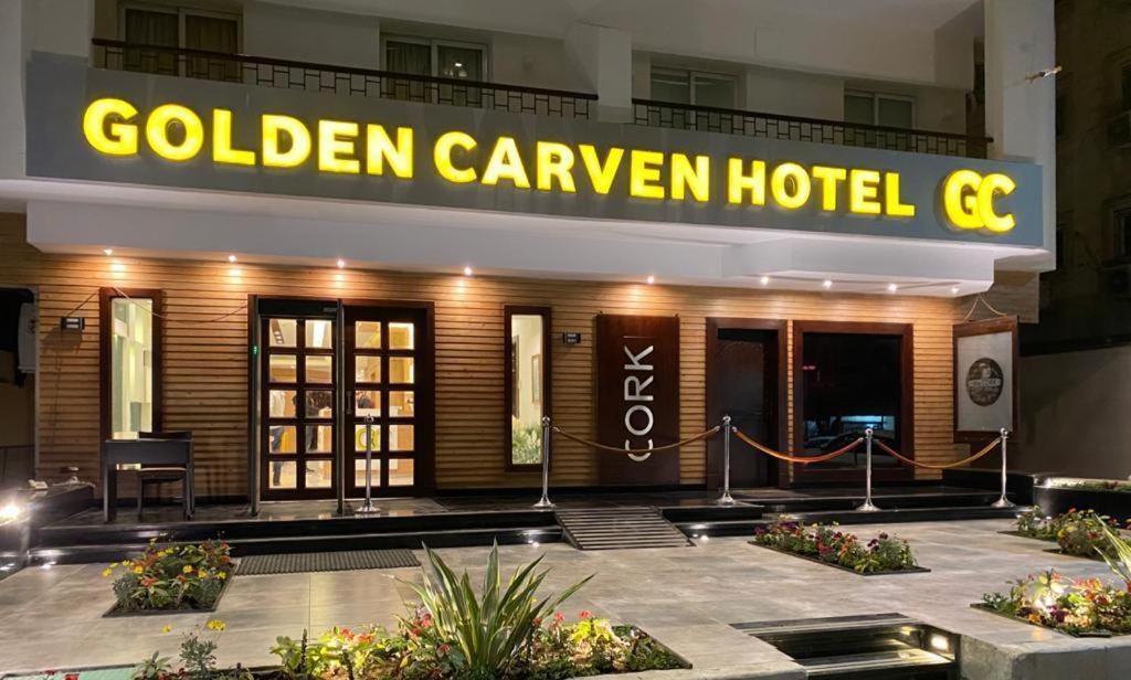 Golden Carven 3*
