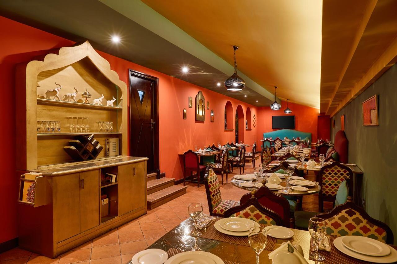 Hotel Golden Carven 3*